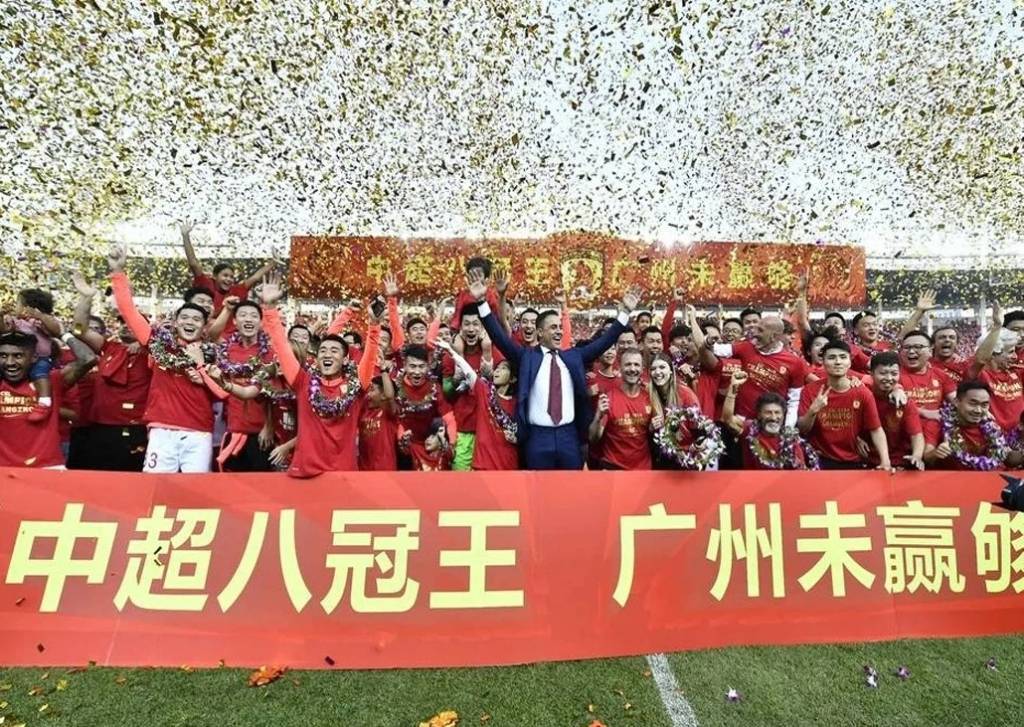 广州恒大双杀对手，强势晋级的简单介绍