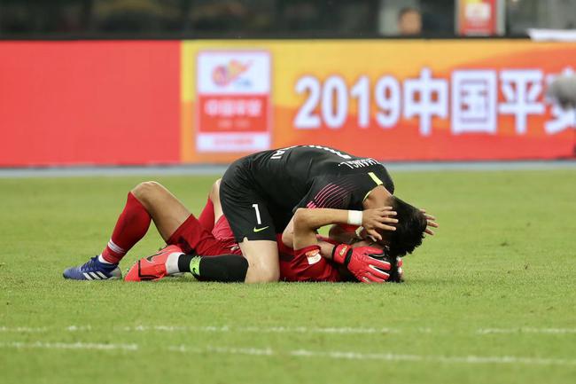 关于机敏巧妙进攻，战胜防守强队的信息