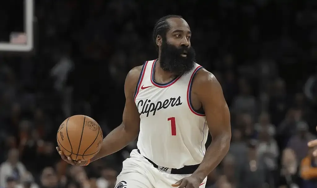 火箭球员詹妮斯哈登再次获得最佳得分手奖