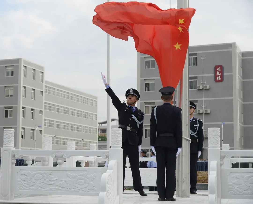 关于土耳其国家队意气风发，勇往直前不畏艰难的信息