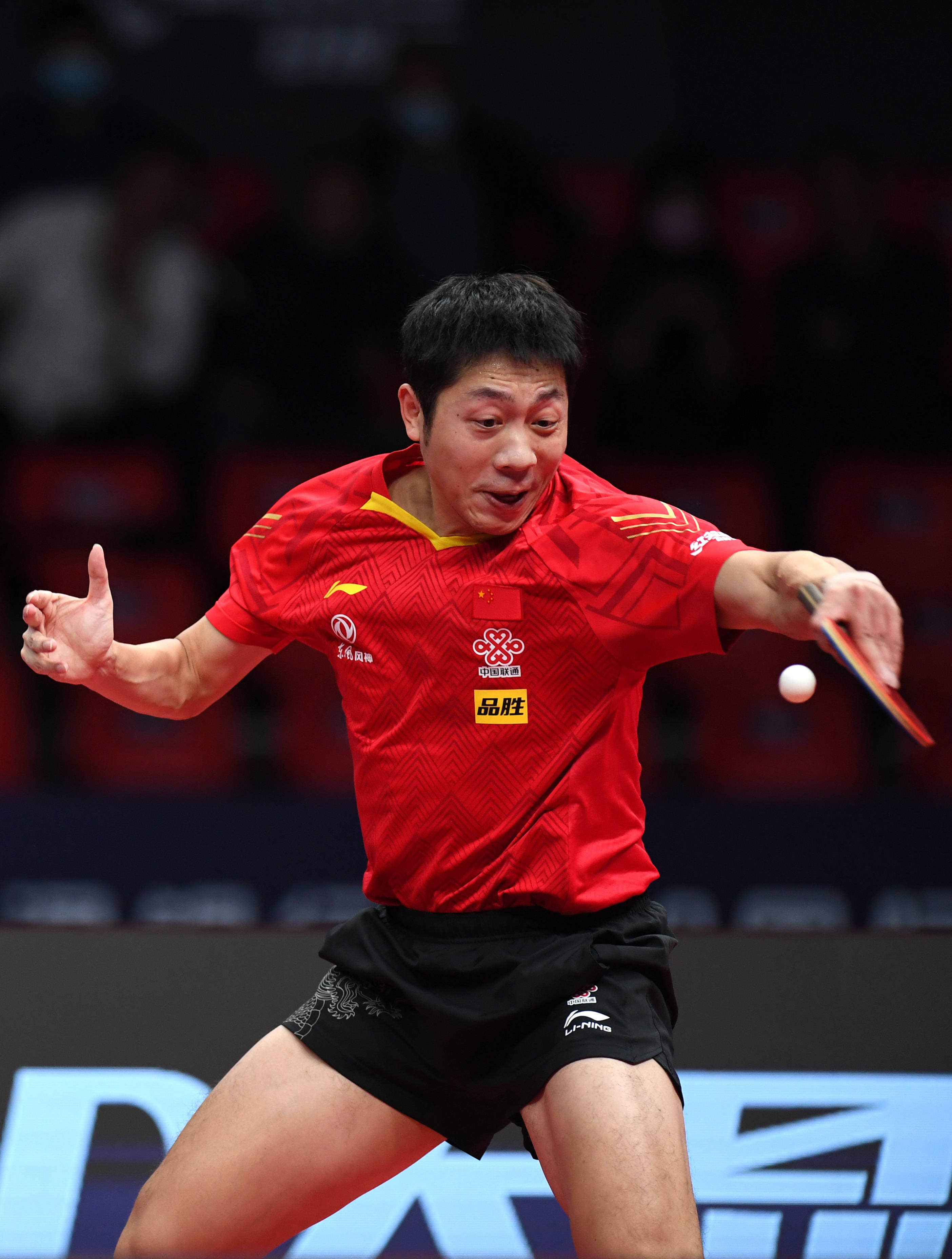 波兰乒乓球队爆冷瑞典乒乓球队，许昕高光表现的简单介绍