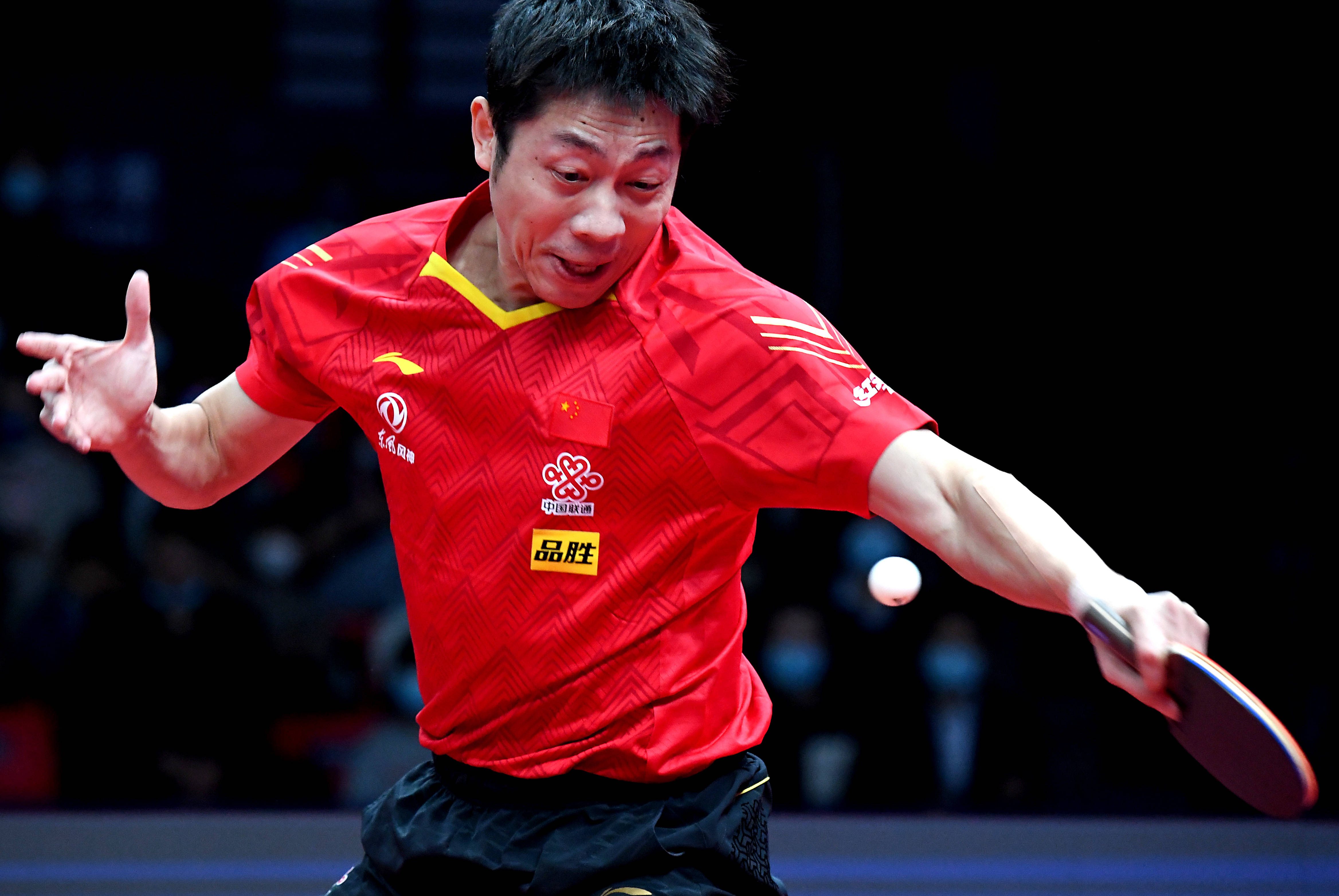 波兰乒乓球队爆冷瑞典乒乓球队，许昕高光表现的简单介绍