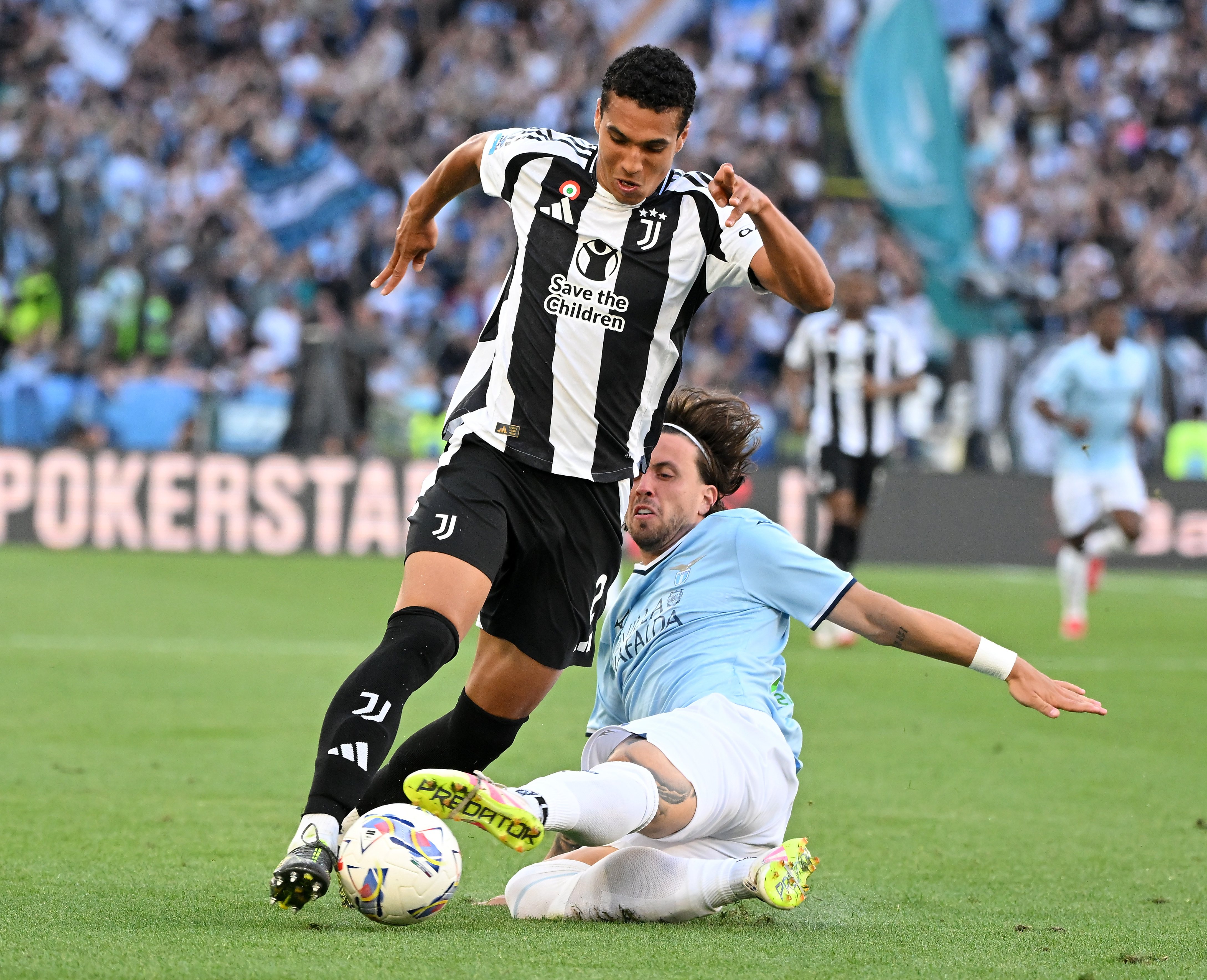 尤文图斯战平热那亚，意甲十强争霸席卷全场