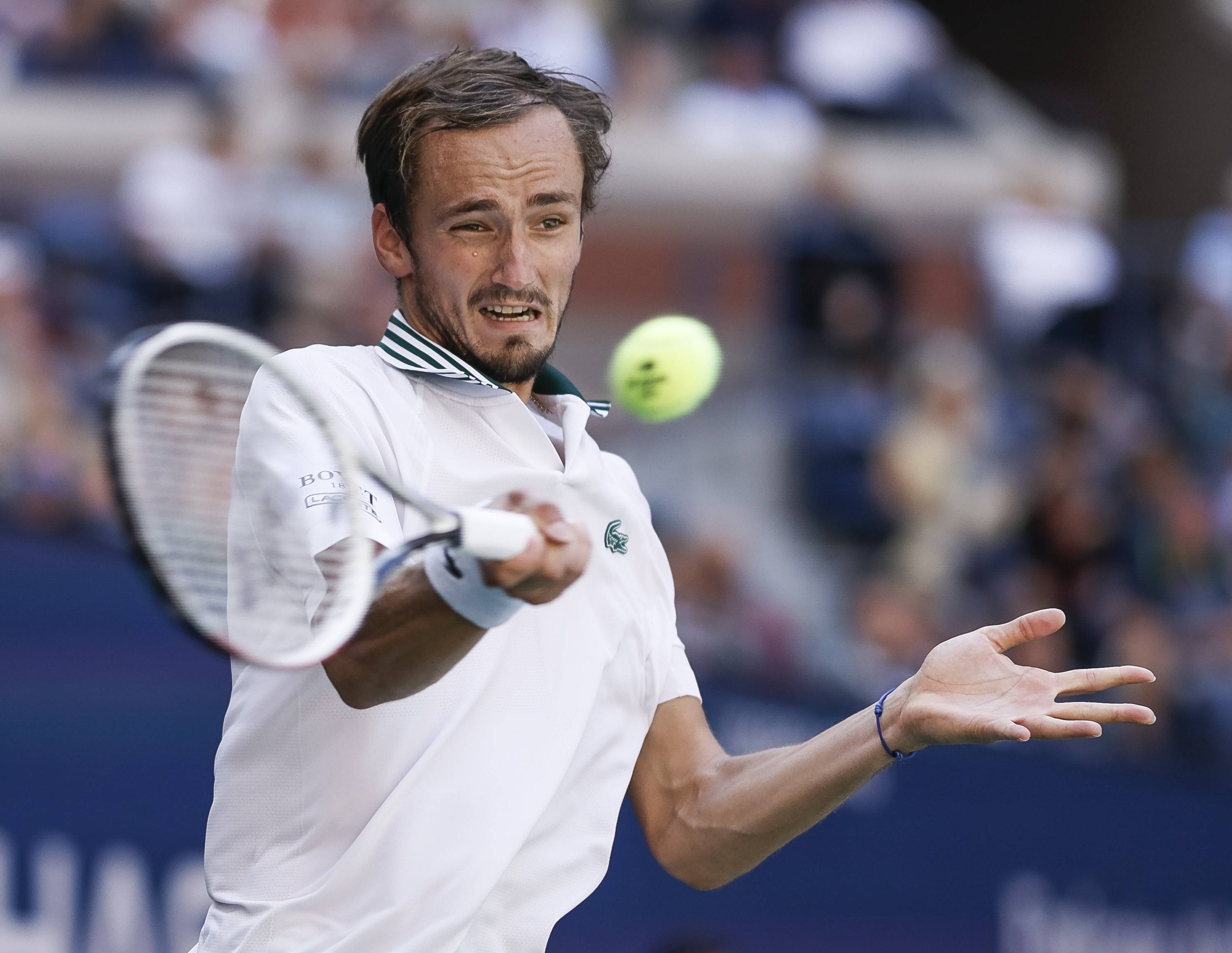 意大利网球队逆转欧洲网球队,梅德韦杰夫高光表现的简单介绍 意大利网球队逆转欧洲网球队,梅德韦杰夫高光表现的简单介绍