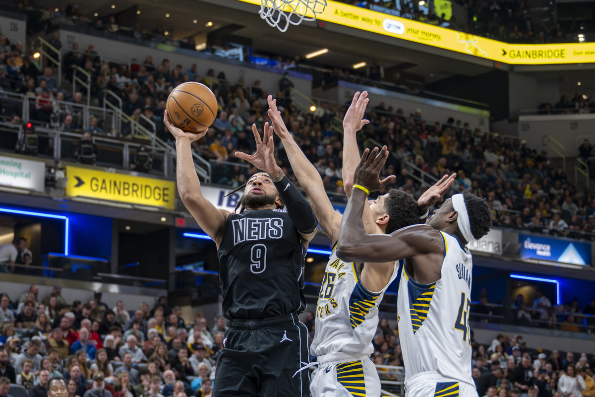 马刺险胜雷霆，莫兰特关键制胜的简单介绍