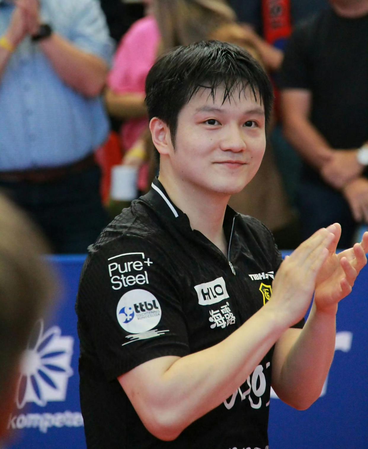 奥地利队险胜波兰队，樊振东带队取胜